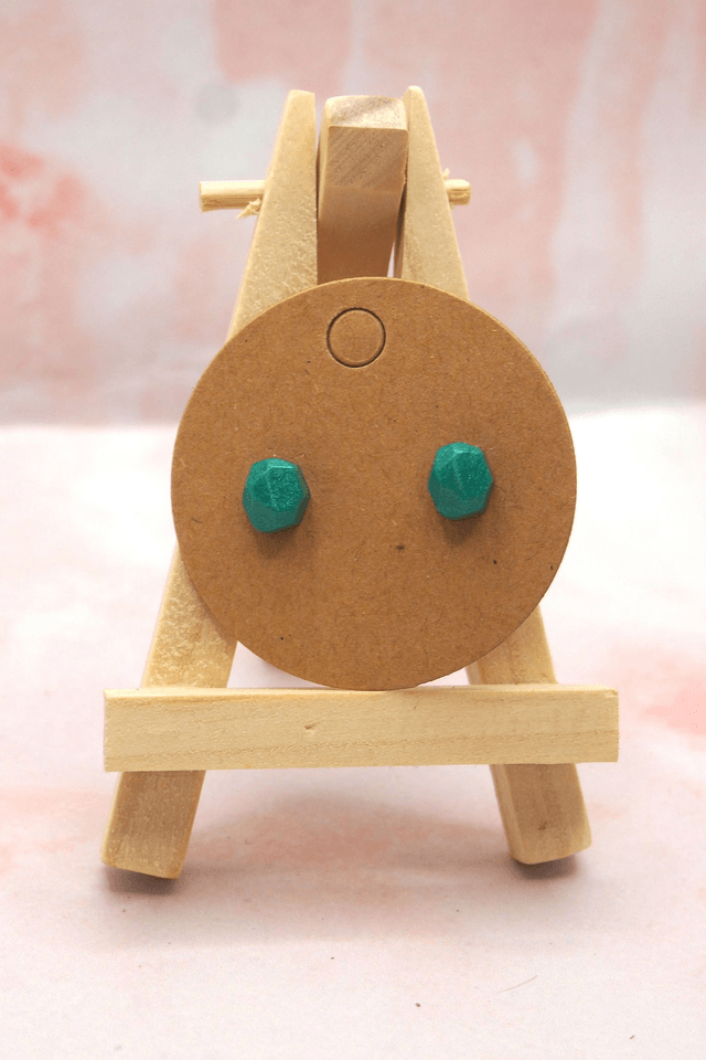 Clou d'oreille "Pierre"